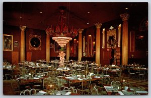 Interior~Clearwater Florida~Kapok Tree Inn Gallery Dining Room~Vintage Postcard