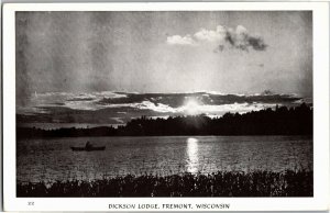 View of Dickson Lodge, Fremont WI Vintage Postcard T13