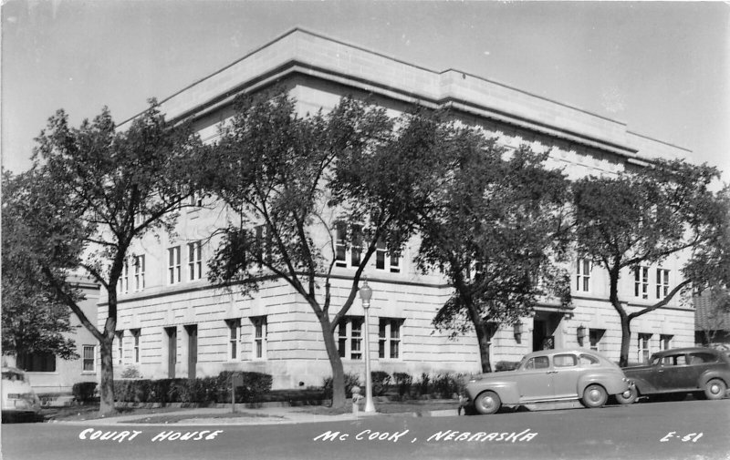 F53/ McCook Nebraska RPPC Postcard c1940s Court House Building