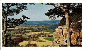 Gibraltar Overlook Lodi Wisconsin River USA Chevrolet American Scene Postcard 