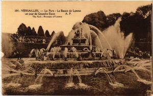 CPA VERSAILLES - Le Parc - Le Bassin de Latone un jour de Grandes Eaux (453264)