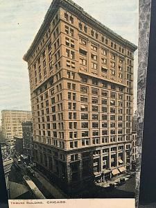 Postcard  Antique View of Tribune Building  in Chicago, IL.  T2