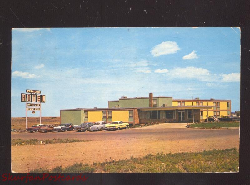 MEDICINE HAT ALBERTA CANADA PARK LANE MOTOR HOTEL OLD CARS POSTCARD