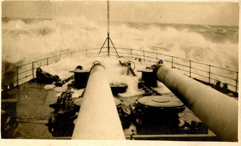 Military - United States Navy. Rough Seas, WWI  ***RPPC***