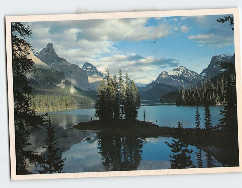 Postcard Spirit Island On Maligne Lake, Jasper National Park, Canada