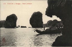 Tonkin Vietnam Hongay Passe Profonde Boat Ship Vintage Postcard