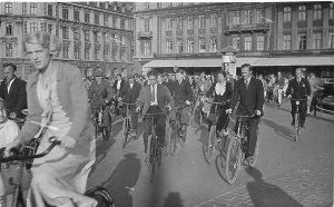 COPENHAGEN DENMARK~BICYCLE PROTEST-FAHRRAD-VELO-BICICLETTA~1970s PHOTO POSTCARD