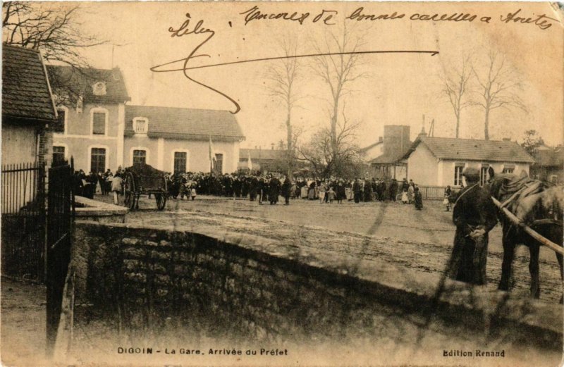 CPA Digoin La Gare, arrivee du Prefet FRANCE (955374)