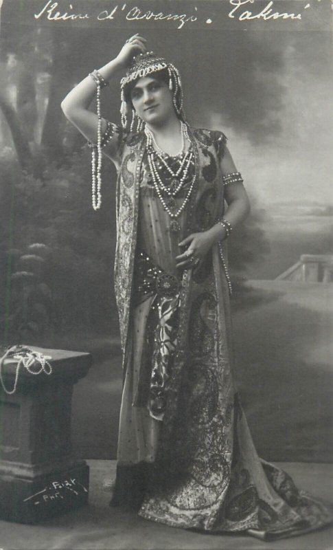 Reine D'AVANZI, Belgian soprano Galeries Theater, Brussels oriental costume