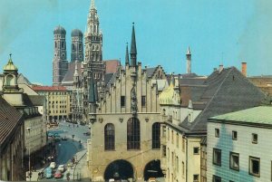 Postcard Germany altes und neues rathaus mit frauenkirche church towers street