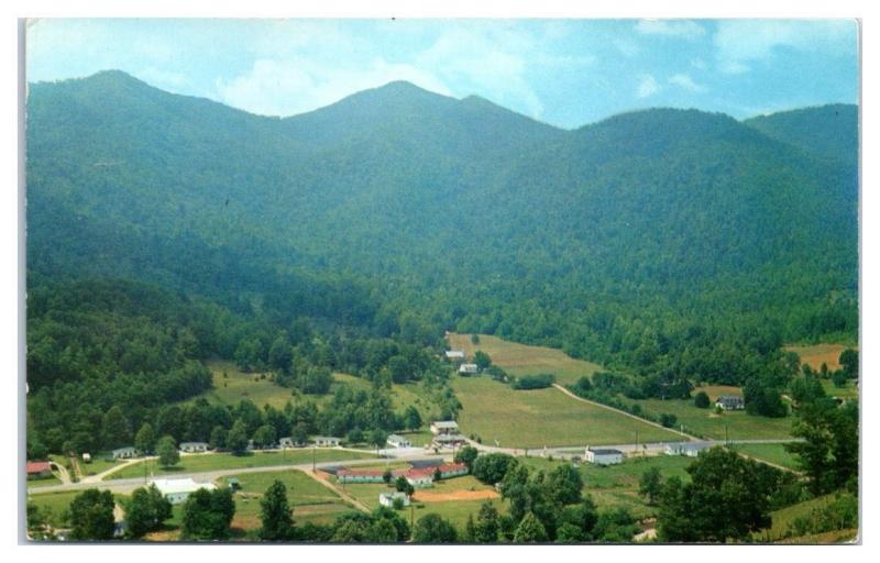 1957 Maggie Valley between Cherokee and Waynesville, NC Postcard