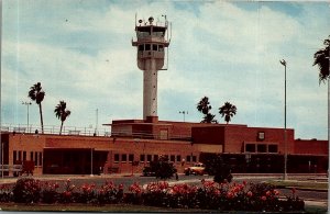 1950s PHOENIX ARIZONA SKY HARBOR AIRPORT PHOTOCHROME POSTCARD 38-91