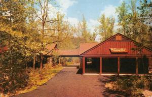 CORBIN, Kentucky  TRADING POST-Cumberland Falls Park   Roadside    1961 Postcard