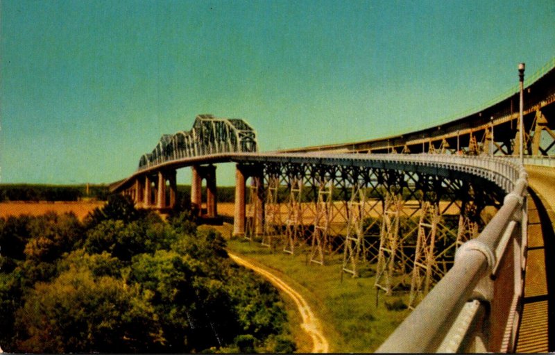 Louisiana New Orleans Huey P Long Bridge Over Mississippi River