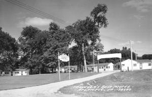 Atlantic Iowa Travelers Rest Motel Real Photo Antique Postcard K102552