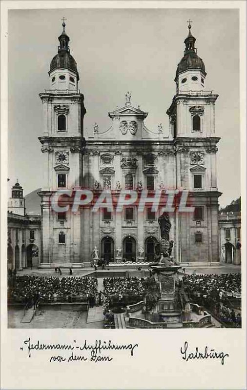 Postcard Moderne Salzburg Federmann Auff?hrung vor dem Dam