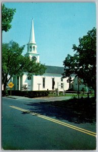 Harwichport Cape Cod Massachusetts 1950s Postcard Pilgrim Congregational Church