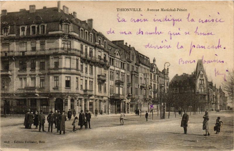 CPA THIONVILLE - Avenue Maréchal-Pétain (386338)