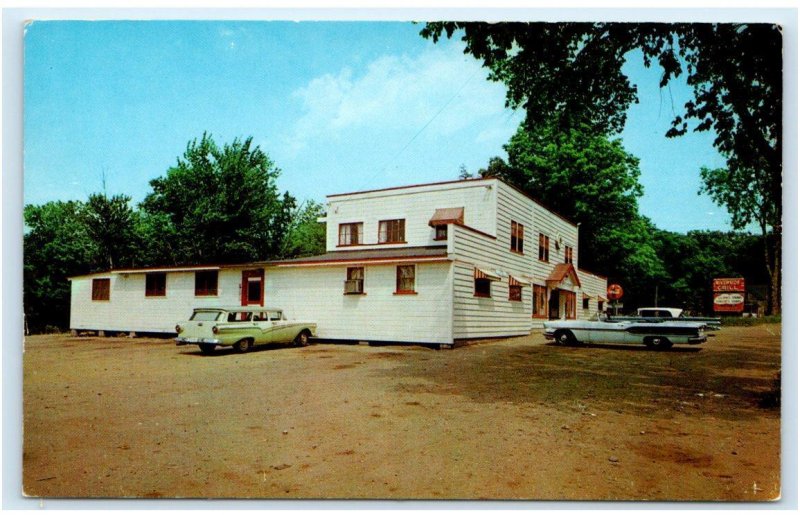 LEBANON, NH New Hampshire ~ Roadside RIVERSIDE GRILL 1950s Cars Pontiac Postcard