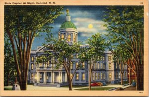 postcard  State Capitol at Night, Concord N. H.