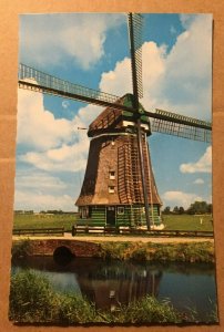 VINTAGE UNUSED POSTCARD DUTCH WINDMILL, HOLLAND, NETHERLANDS