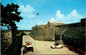 Vtg Nassau Bahamas Fort Charlotte British Flag Canon Old View Postcard