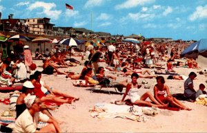 Hew Hampshire Hampton Beach Beach Scene