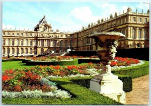M-18598 The Castle the Flower-beds North Versailles France