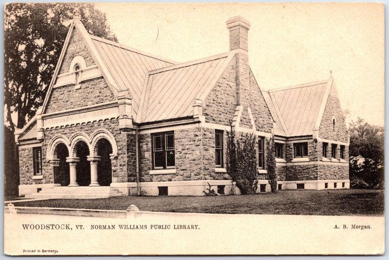 VINTAGE POSTCARD THE NORMAN WILLIAMS PUBLIC LIBRARY AT WOODSTOCK VERMONT 1900s