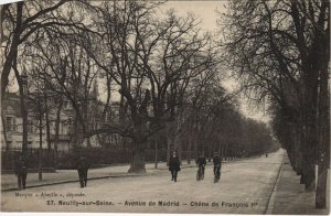 CPA NEUILLY-sur-SEINE - Avenue de Madrid Chéne de Francois 1er (44307)