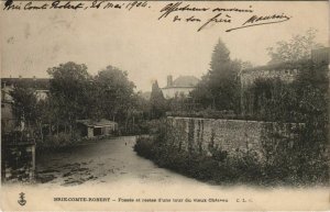 CPA Brie-Comte-Robert Fosses et restes d'une tour FRANCE (1101128)