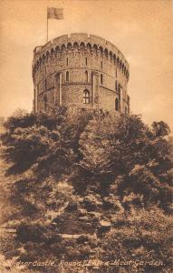 BR80472 windsor castle round tower and moat garden uk