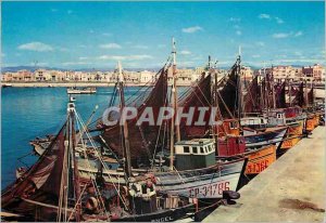 Postcard Modern Vinaroz The City and Port Fishing Boat