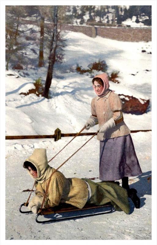 19624  Women Sledding