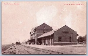 K46/ Pierre South Dakota Postcard c1910 C&NW Railroad Depot 379