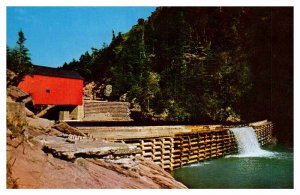 Postcard BRIDGE SCENE Fundy National Park New Brunswick NB AT3640