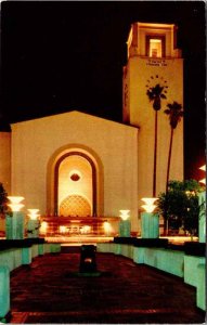 Postcard TRAIN STATION SCENE Los Angeles California CA AO5261