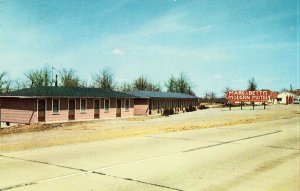 Marg & Betty's Motel Cafe - Caddo, Oklahoma Postcard