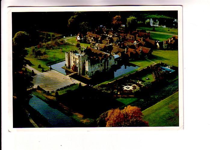 Maze, Tudur Village, Hever Castle, Edenbridge, Kent, England