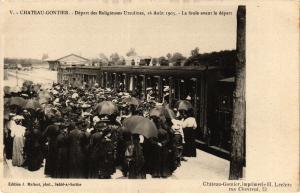 CPA Chateau-Gontier - Départ des Religieuses Ursulines (195023)