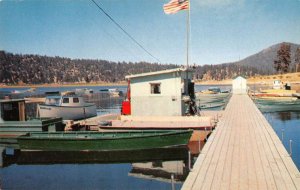 Big Bear Lake California typical boat landing pier US Flag vintage pc BB2479