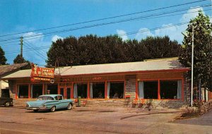 TOMMY'S RESTAURANT Gatlinburg, TN Roadside Diner c1950s Vintage Postcard