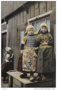 MARKEN, Noord-Holland, Netherlands, 1900-1910's; Dutch Girls Wearing Traditio...