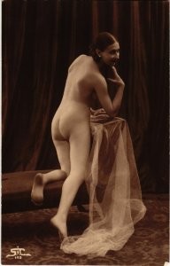 PC CPA RISQUE NUDE FEMALE, LADY POSING, VINTAGE REAL PHOTO POSTCARD (b10831)