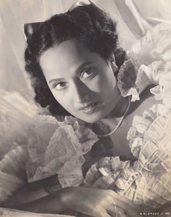 Merle Oberon Antique Lydia Press Photo