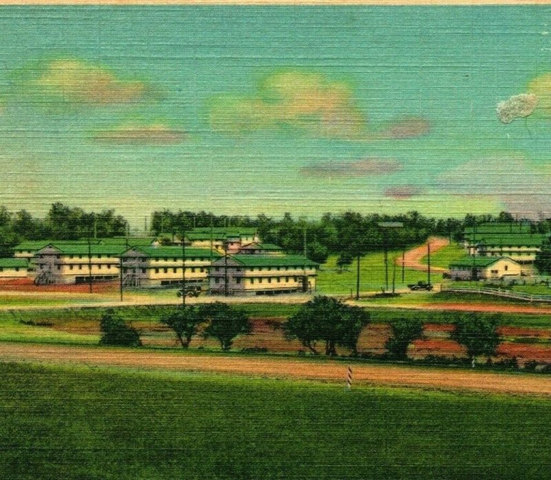 Fort Leonard Wood Missouri MO Barracks Engineering Circle Vtg Linen Postcard