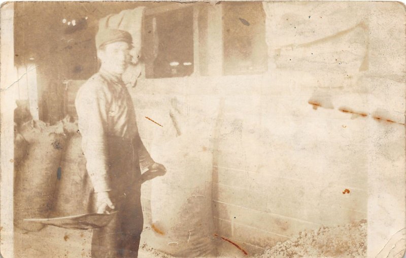 J28/ Interesting RPPC Postcard c1910 Farming Occupational Shovel Barn 59