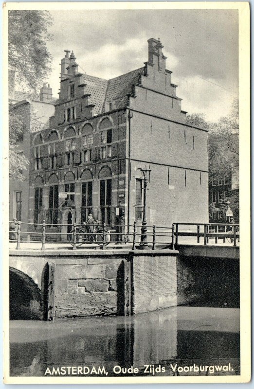 c1930s De Wallen, Amsterdam Oudezijds Voorburgwal Canal Bridge Postcard A121