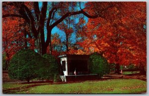 Vtg Ridgefield Connecticut CT War Memorial 1950s Unused Chrome View Postcard