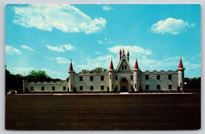 Lancaster Pennsylvania~Dutch Wonderland Castle Gift Shop Exterior~Vintage PC